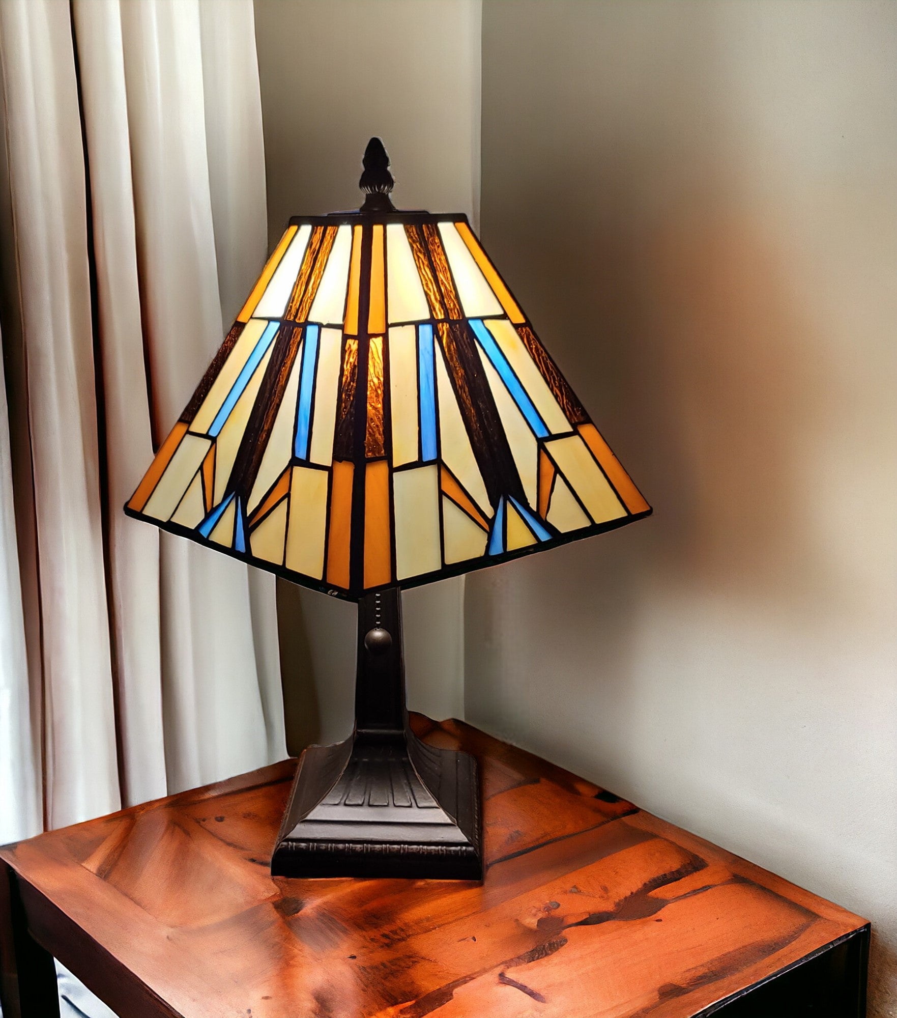 16" Tiffany Style Mission Style Squared Shade Table Lamp